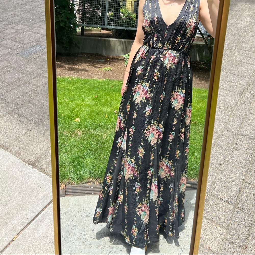 Alice & Olivia
